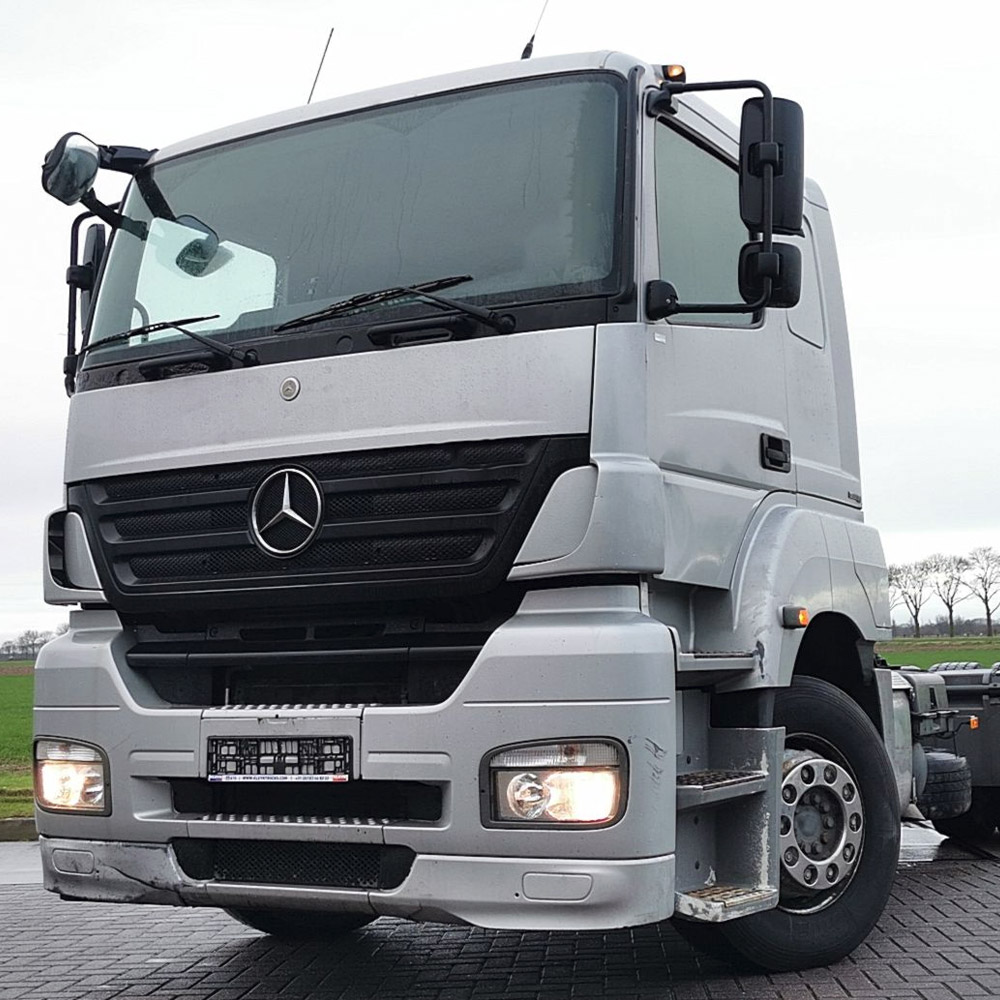 Mercedes Axor: Ένας Γίγαντας στον Δρόμο