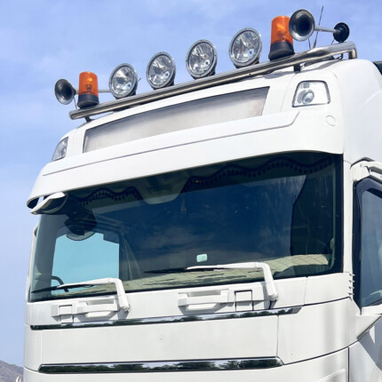 Ανανεώστε το στυλ του Volvo σας με τους γείσους μας!