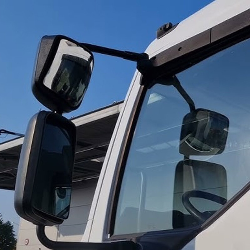 Standard and Wide-Angle Truck Mirrors: Safety and Visibility on the Road