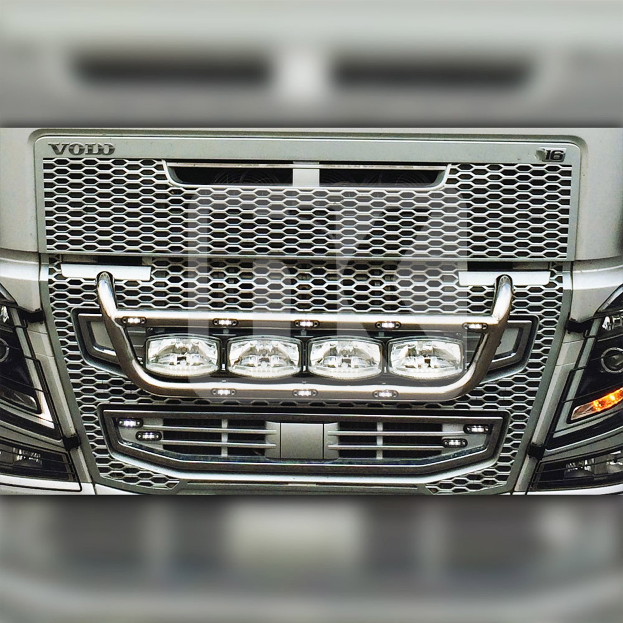Ανοξείδωτη Μπάρα μάσκας Volvo FH4 στενή PRV203
