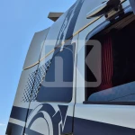 Volvo FH4 cab side window