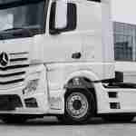 Φρυδάκι σκαλοπατιέρας κοντό (LH) Actros MP4/5 9608847322